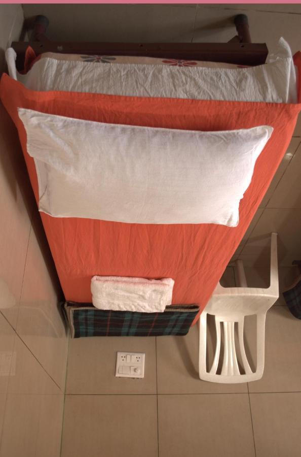 Mourya Deluxe A/C Lodge Chitradurga Exterior photo